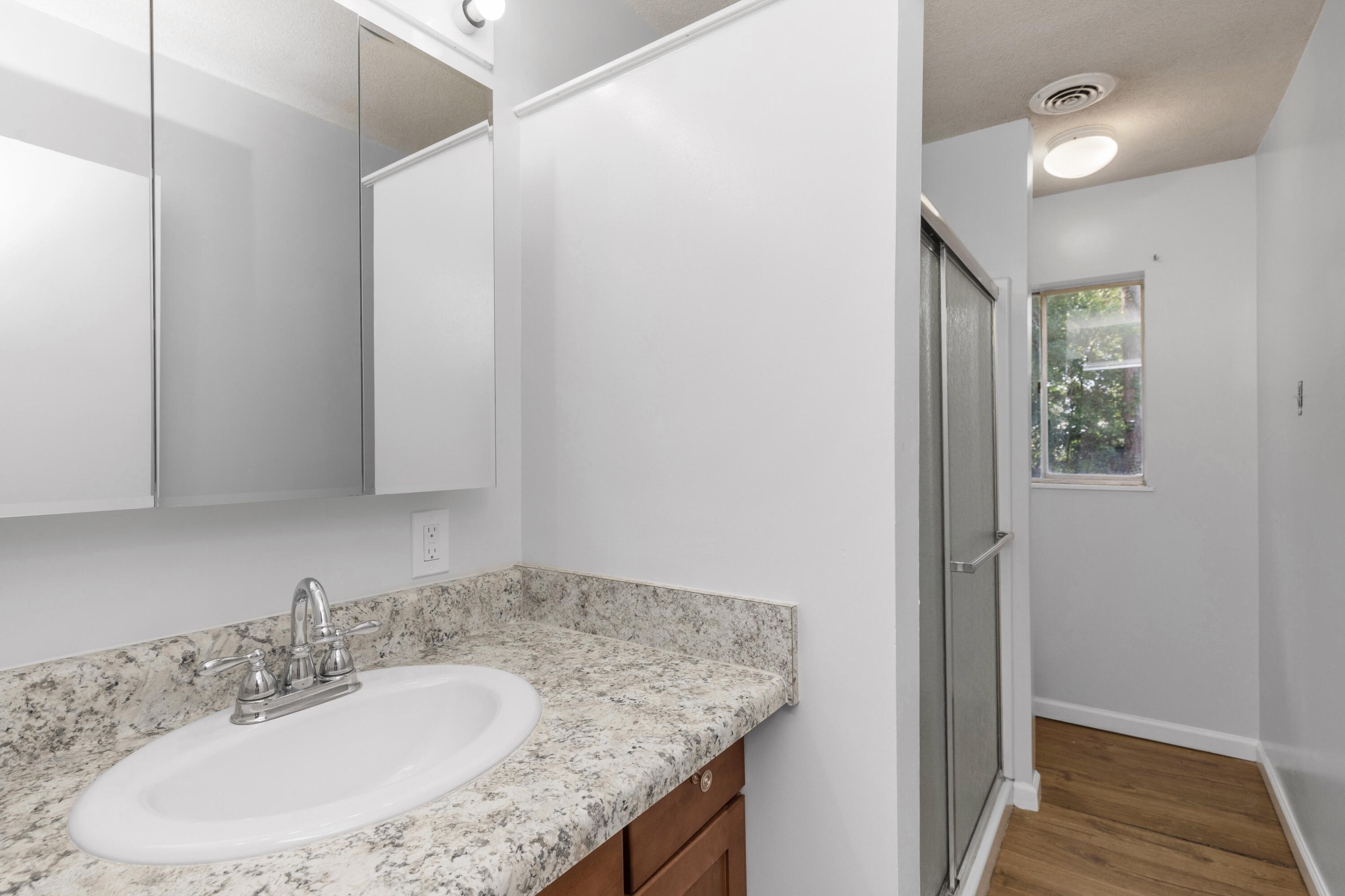 PARK PLACE 3RD ADDN - Residential Lease
