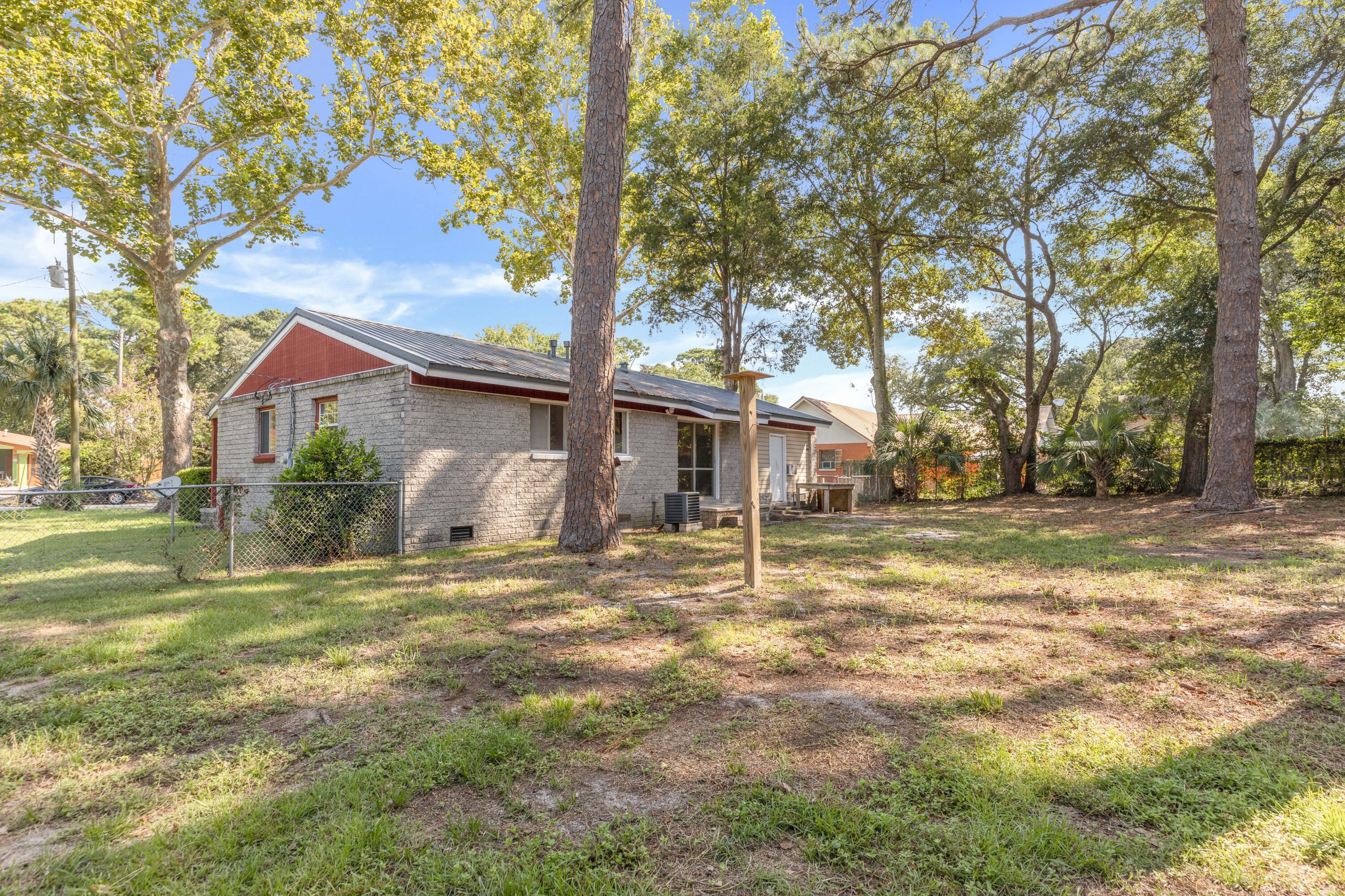 PARK PLACE 3RD ADDN - Residential Lease