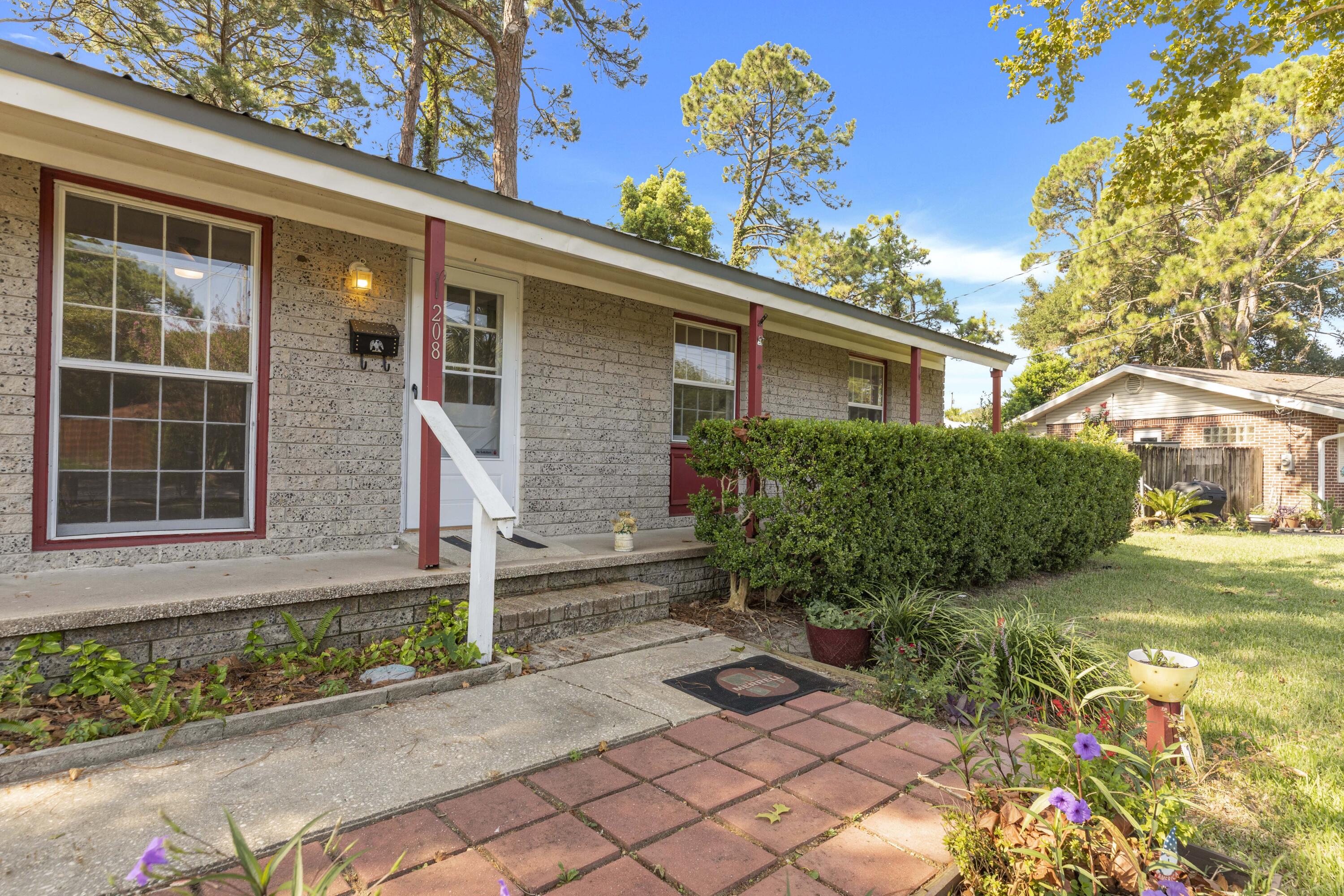 PARK PLACE 3RD ADDN - Residential Lease