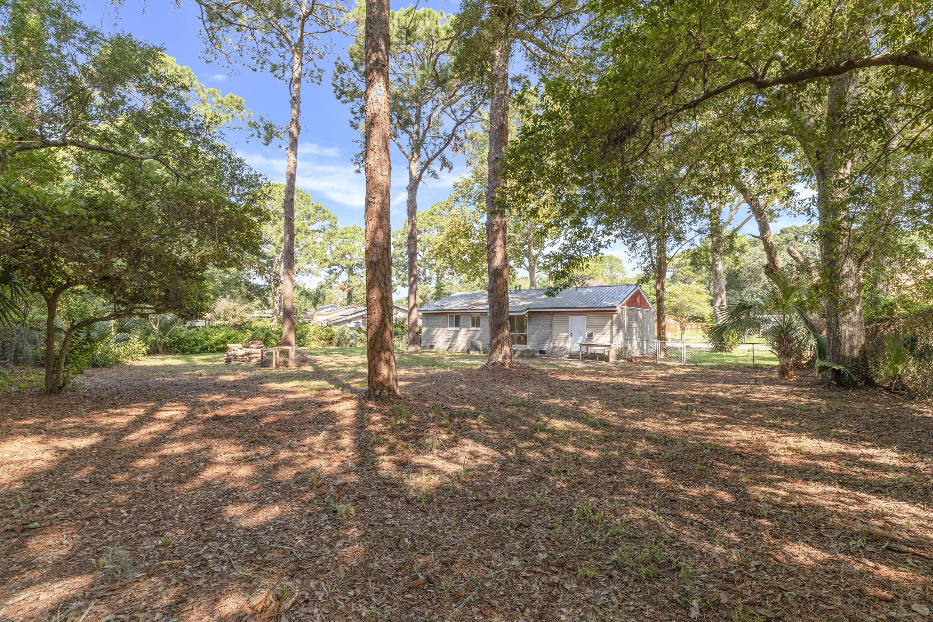 PARK PLACE 3RD ADDN - Residential Lease
