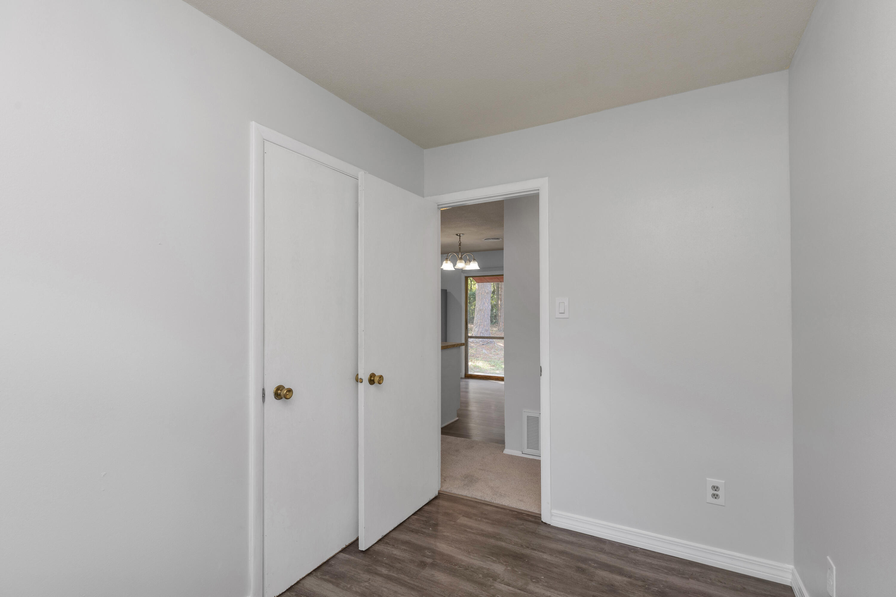 PARK PLACE 3RD ADDN - Residential Lease