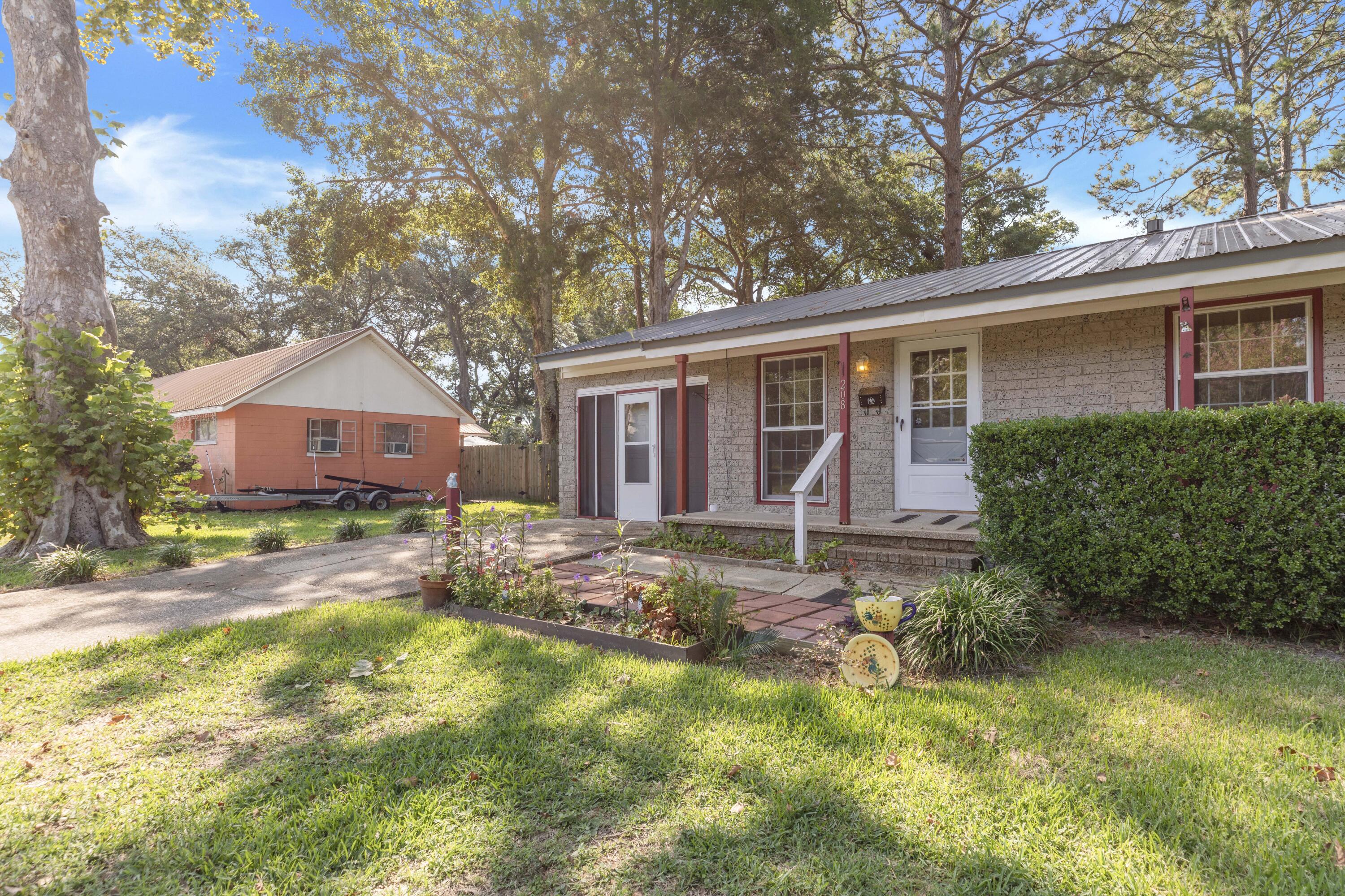 PARK PLACE 3RD ADDN - Residential Lease