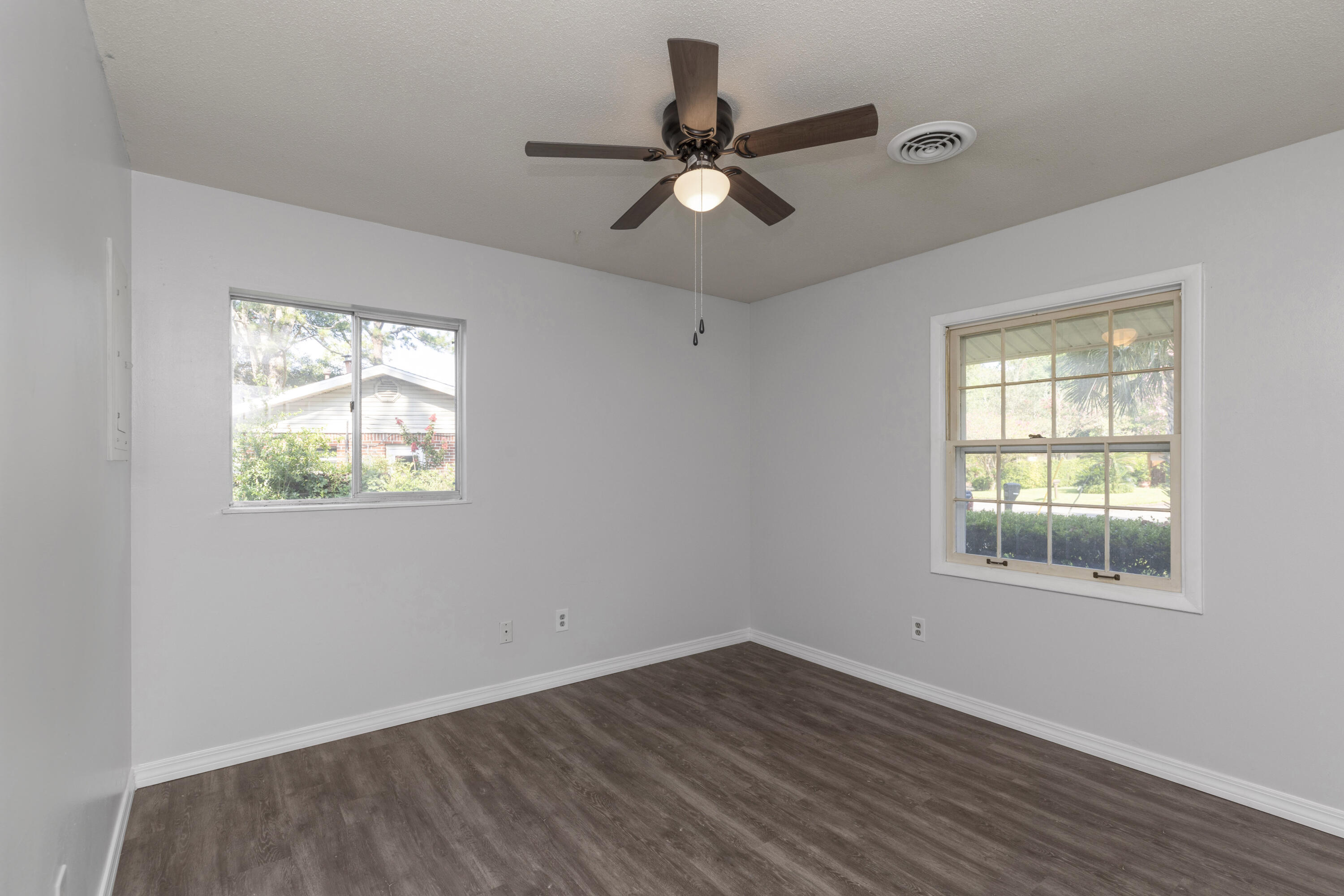 PARK PLACE 3RD ADDN - Residential Lease