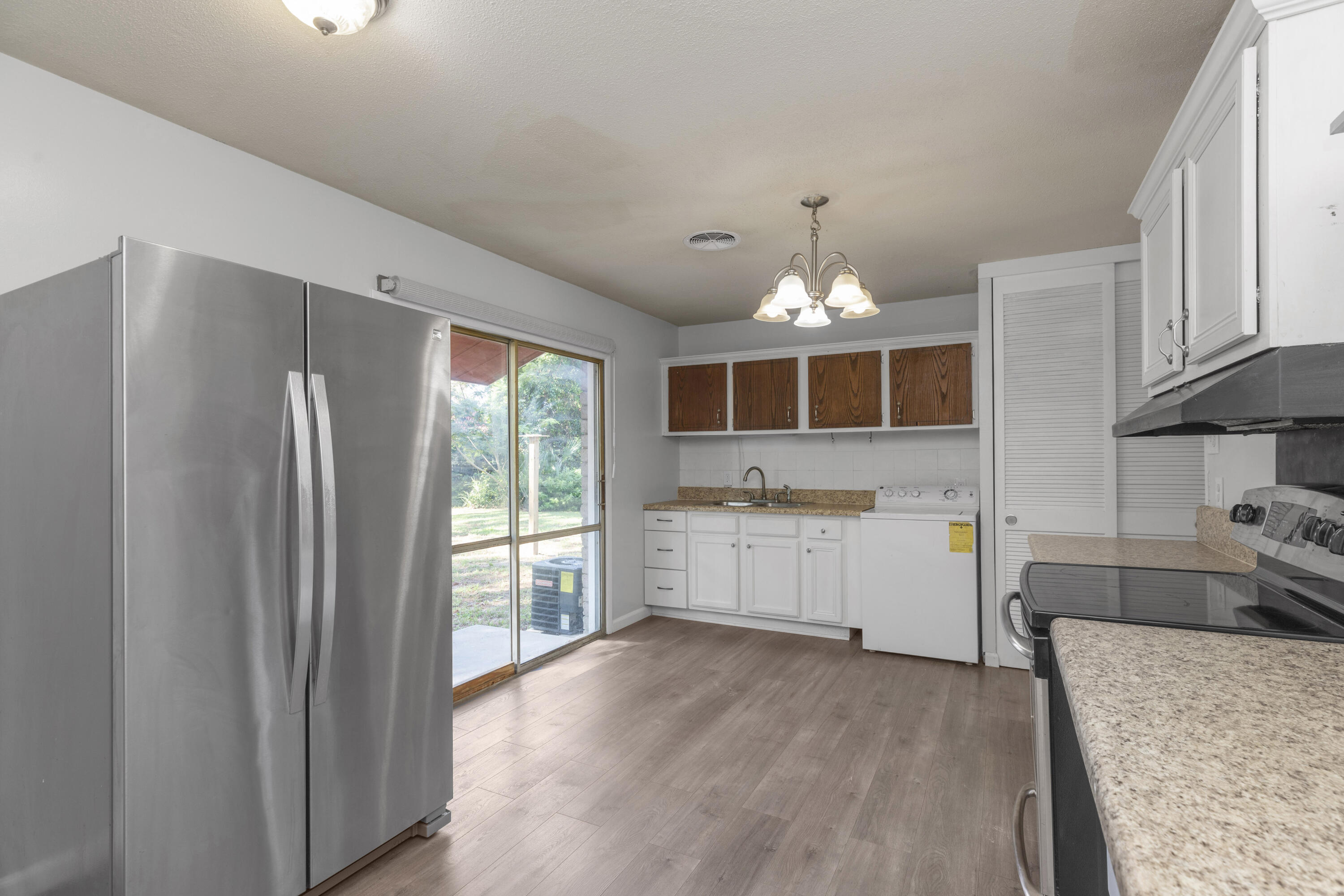 PARK PLACE 3RD ADDN - Residential Lease