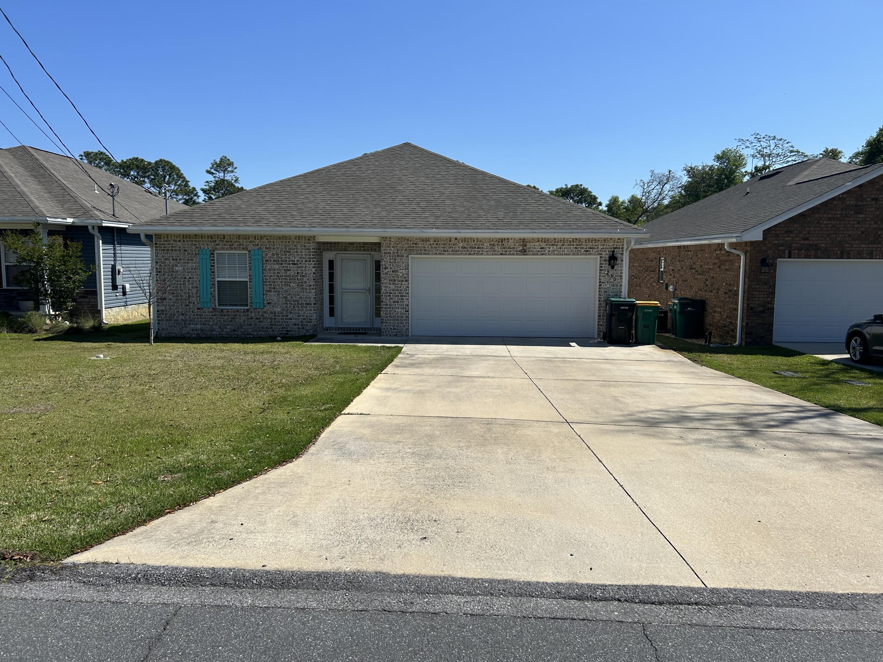 Don't miss out on this rental on a quiet street in the heart of Niceville. Short distance to high school, middle school and children's park. 4 bedroom 3.5 baths and an office. Backyard has a screened in porch and a deck. One of the spare rooms as its own bathroom! Renters move out April 1st, lease can start April 8th