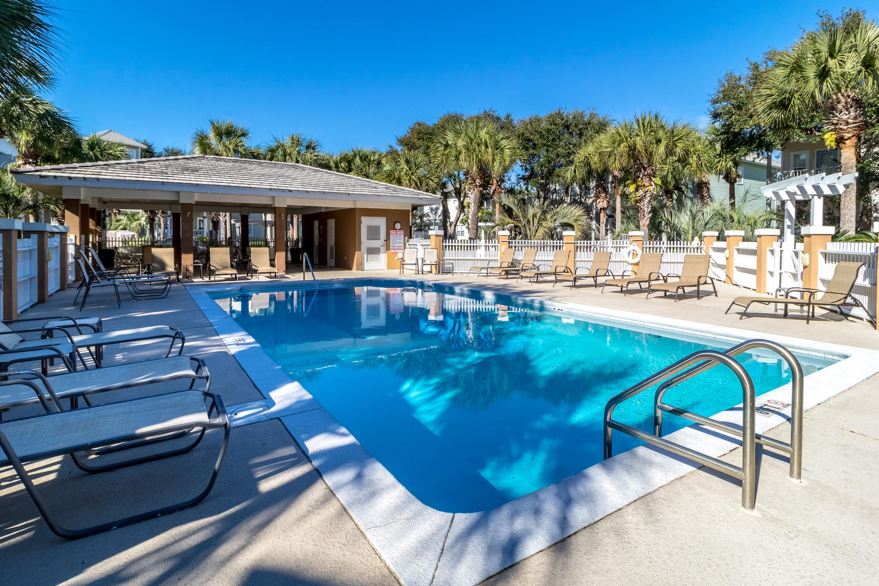 OLD FLORIDA COTTAGES - Residential