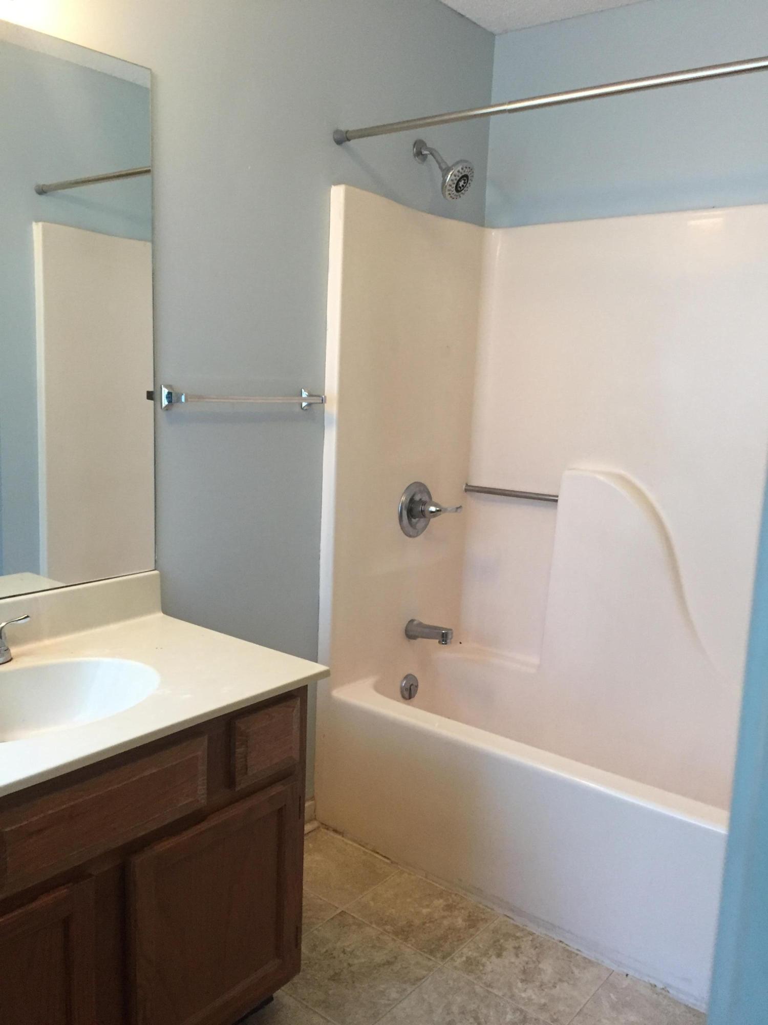 GARDEN OAKS CONDO - Residential Lease