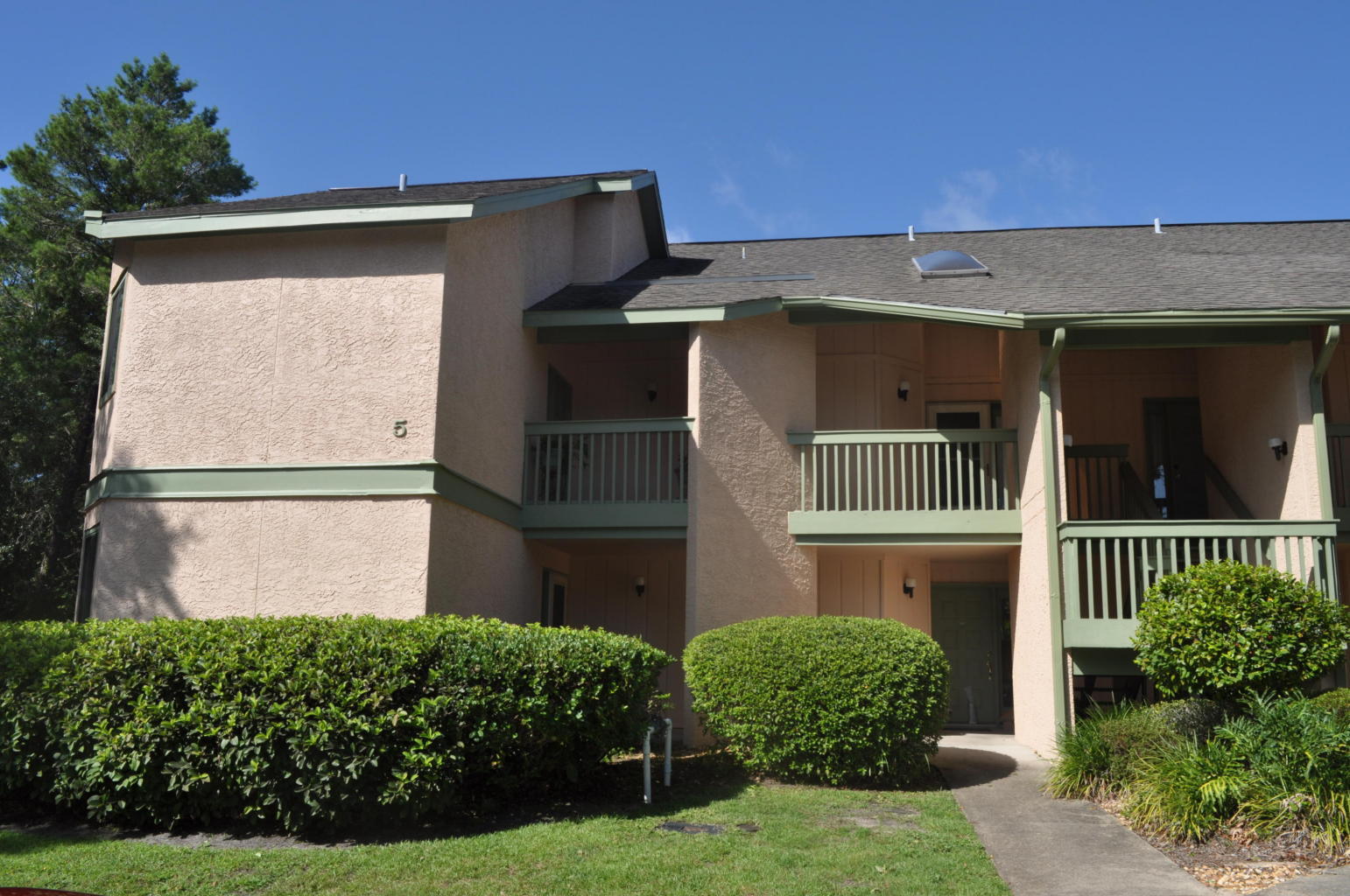 GARDEN OAKS CONDO - Residential Lease