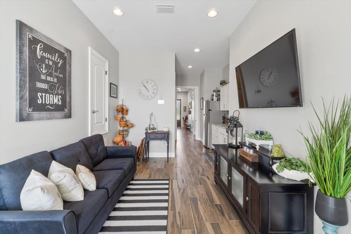 The Pointe - Residential