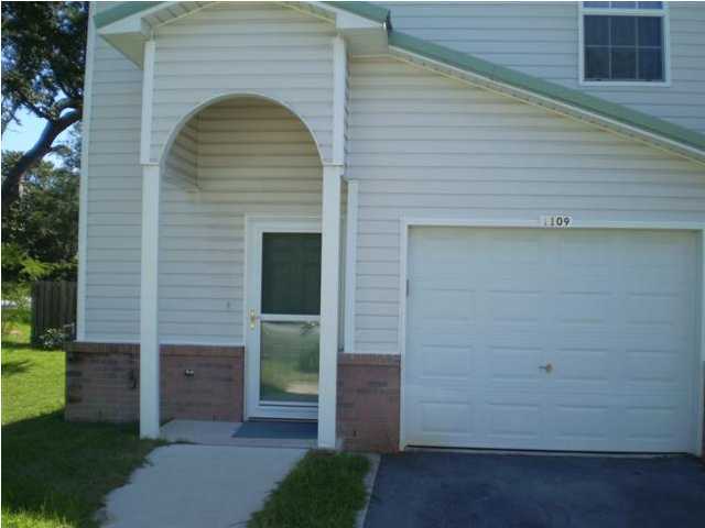 SHADY OAKS - Residential Lease