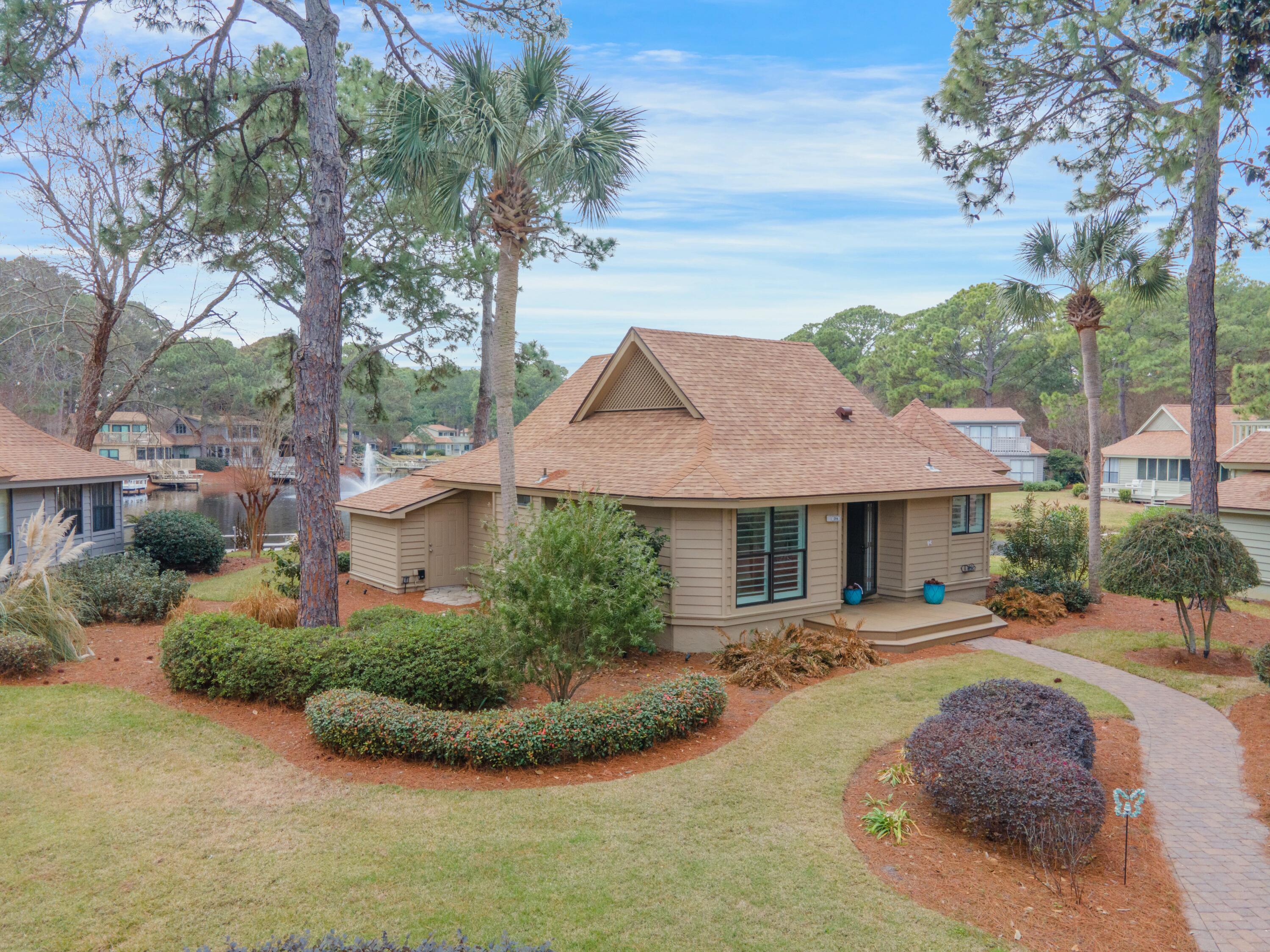 FAIRWAYS AT SANDESTIN - Residential