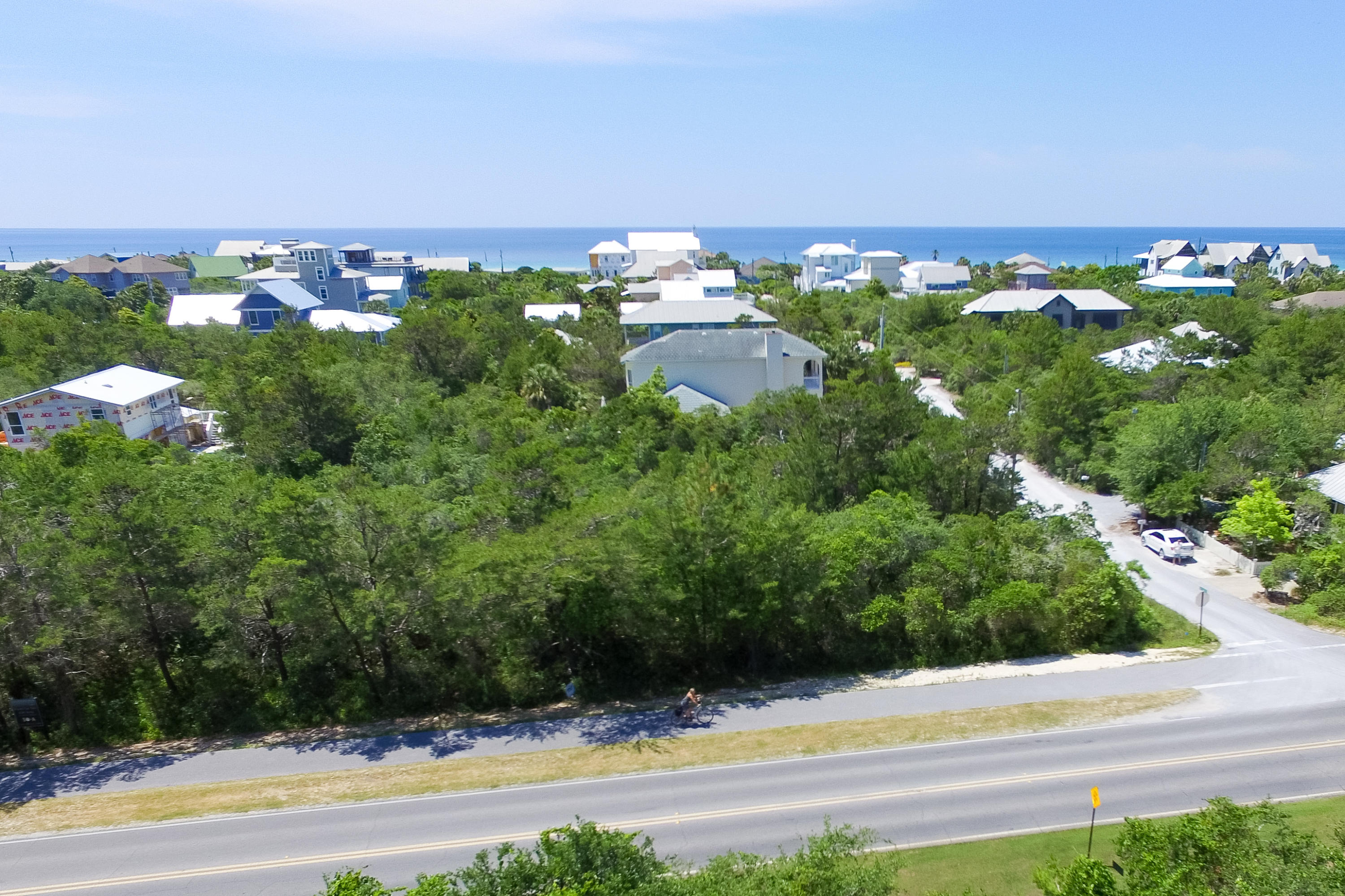 BLUE MOUNTAIN BEACH - Land