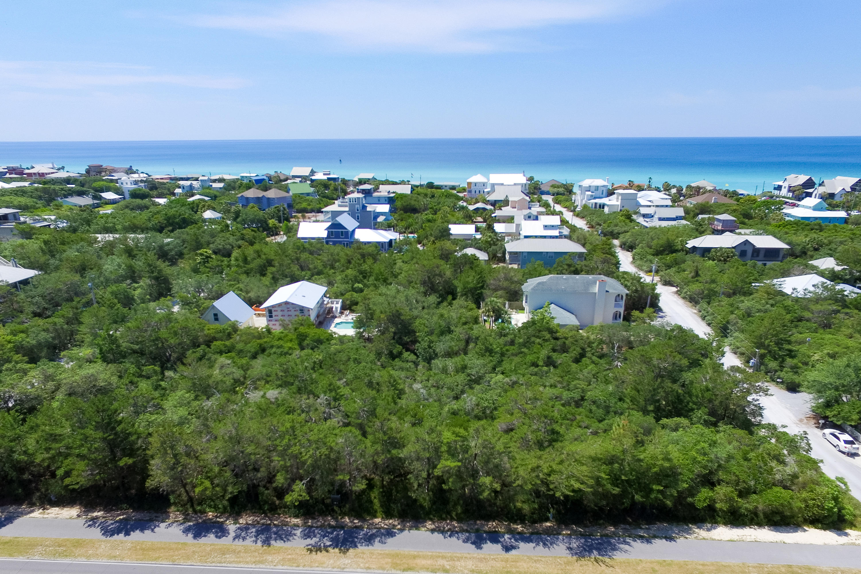 BLUE MOUNTAIN BEACH - Land