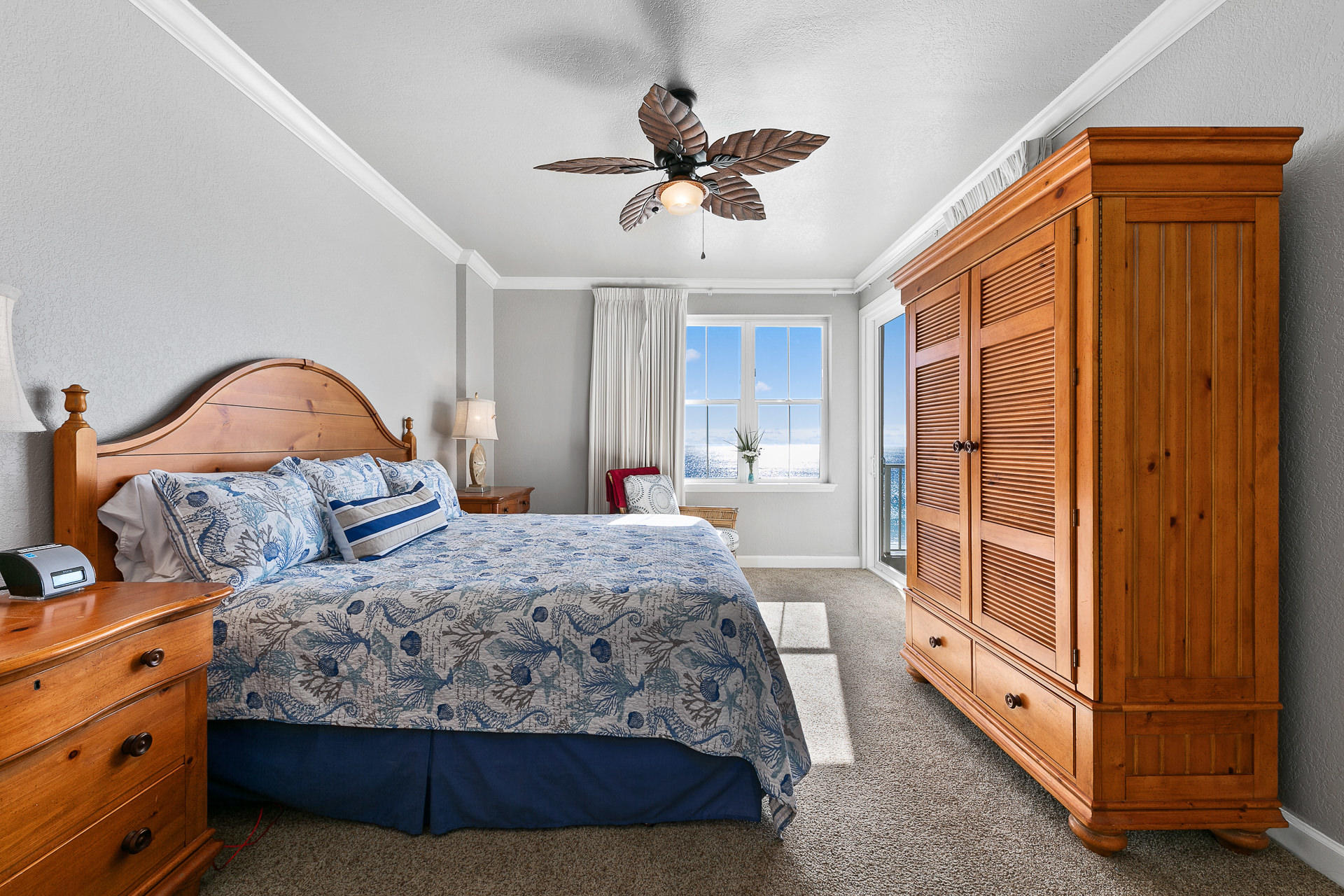 SUMMERCHASE CONDO

Inn at Crystal Beach - Residential