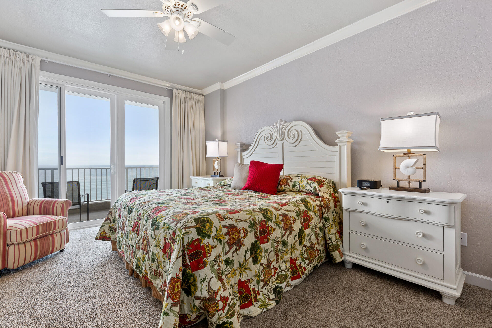 SUMMERCHASE CONDO

Inn at Crystal Beach - Residential