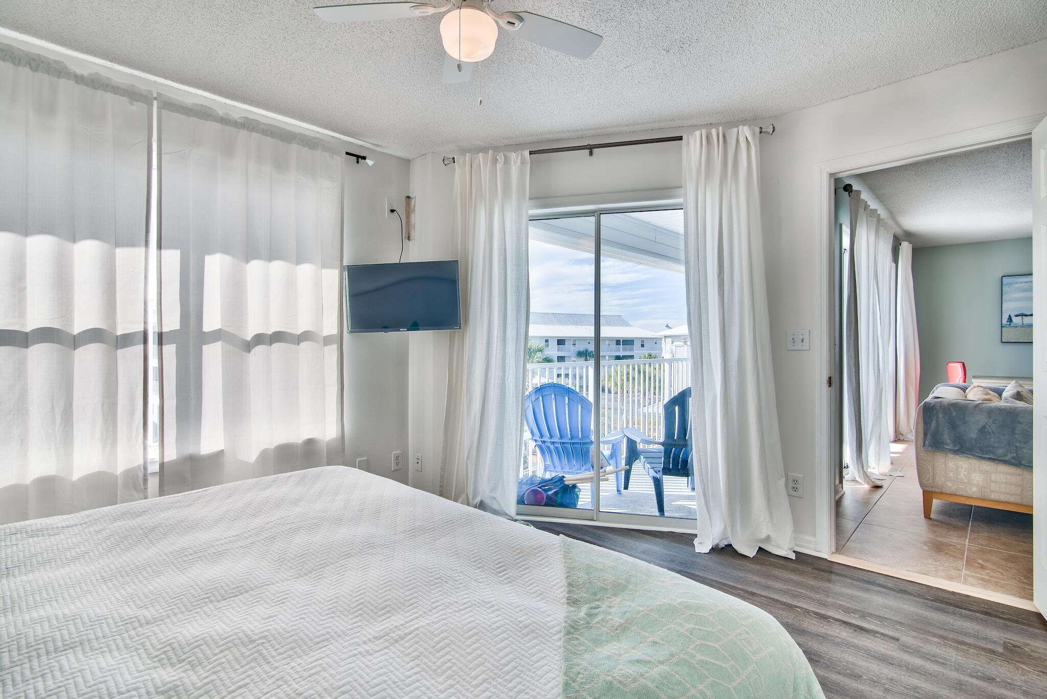BEACHSIDE VILLAS CONDO - Residential