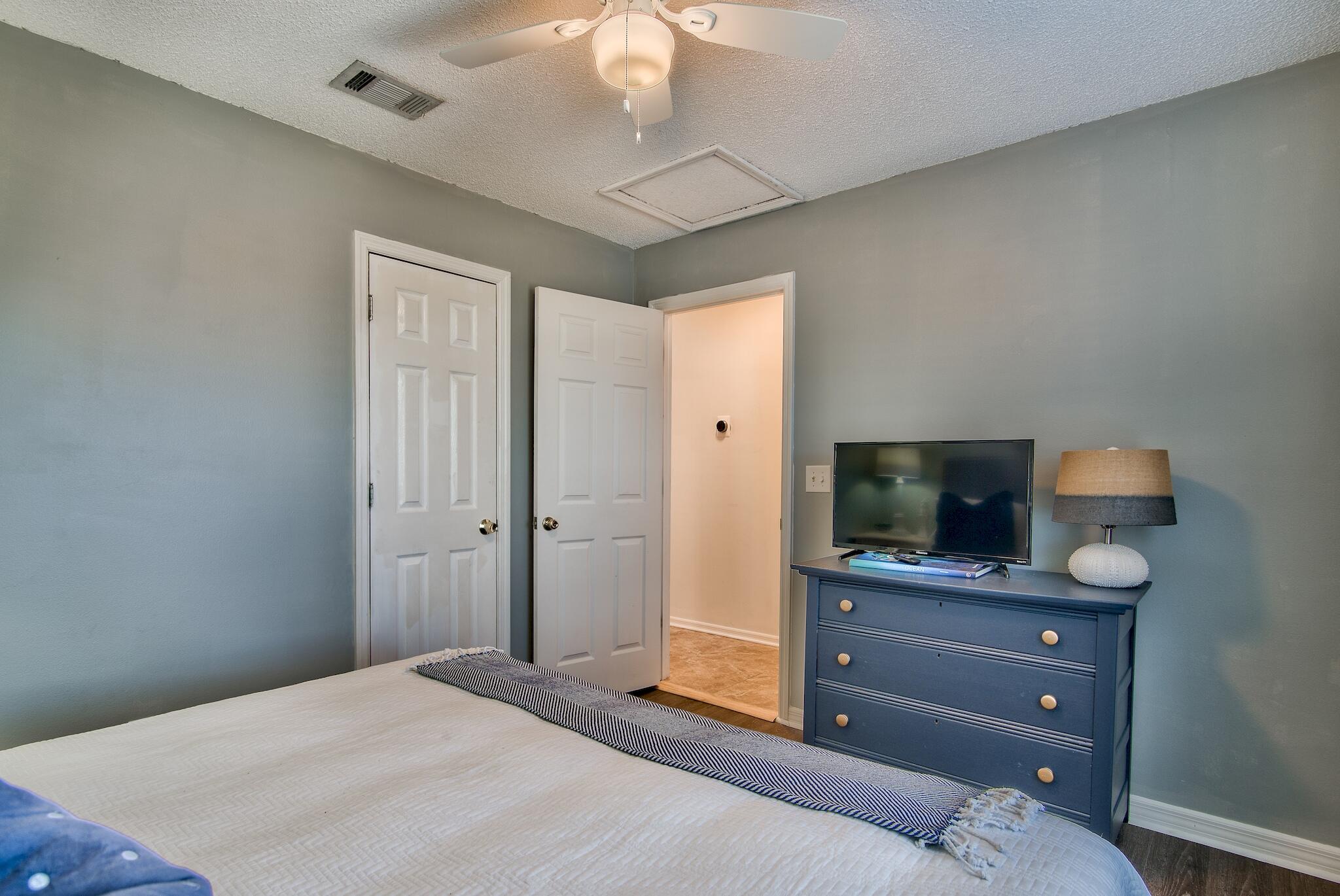 BEACHSIDE VILLAS CONDO - Residential