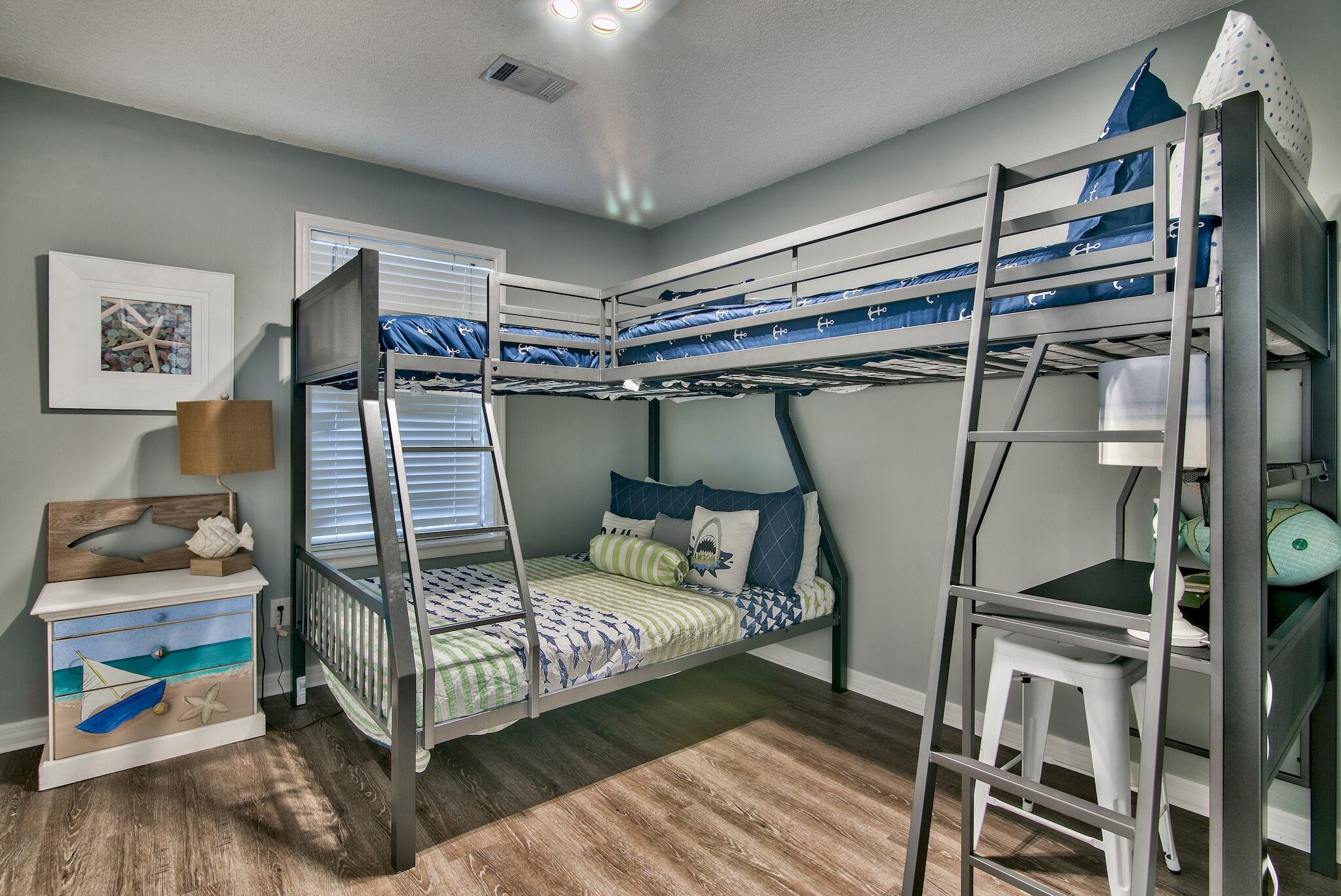BEACHSIDE VILLAS CONDO - Residential