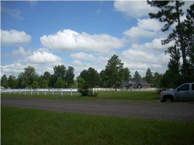 METES & BOUNDS - Land