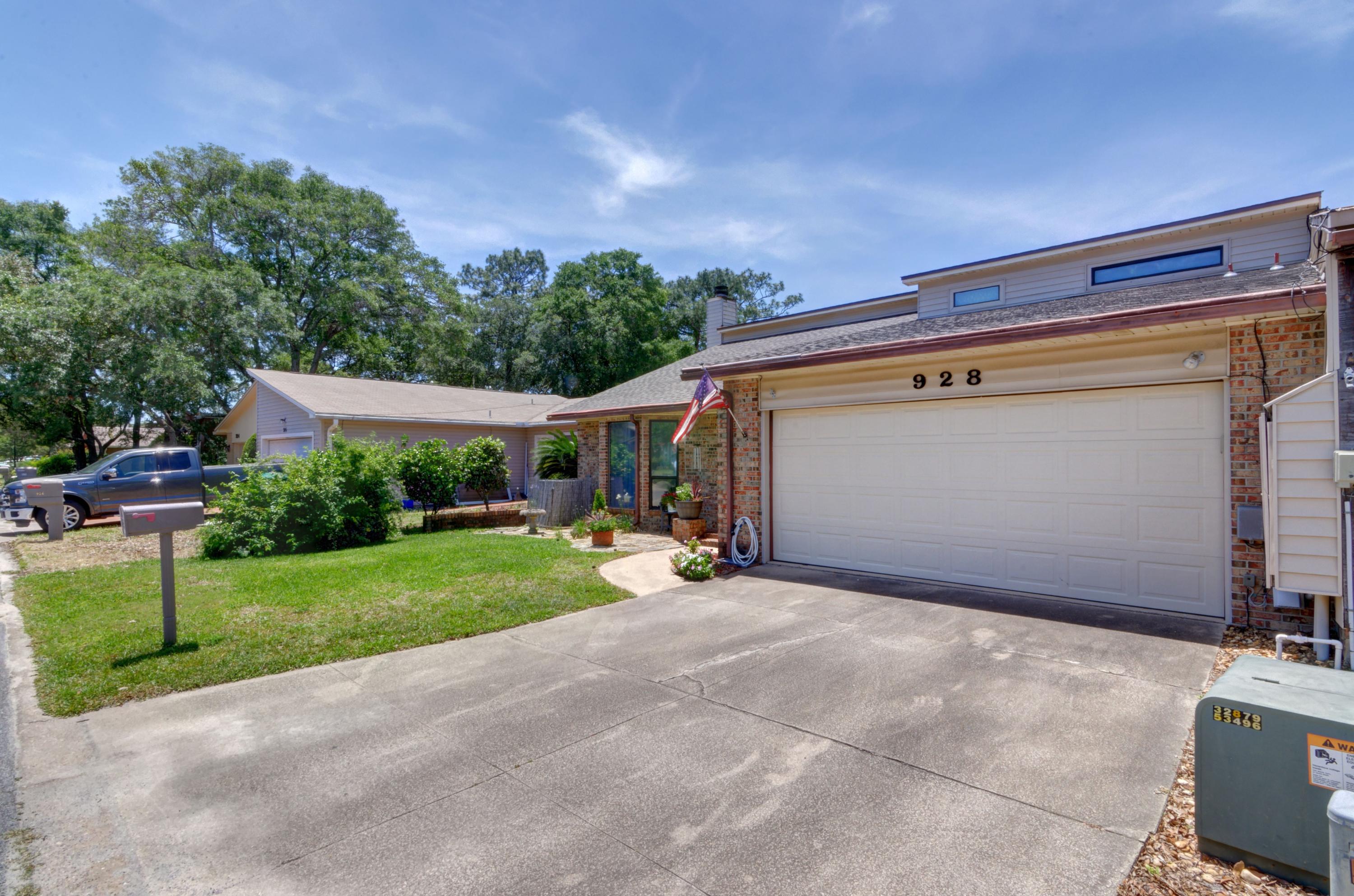 DONLABROOK GARDYNS - Residential