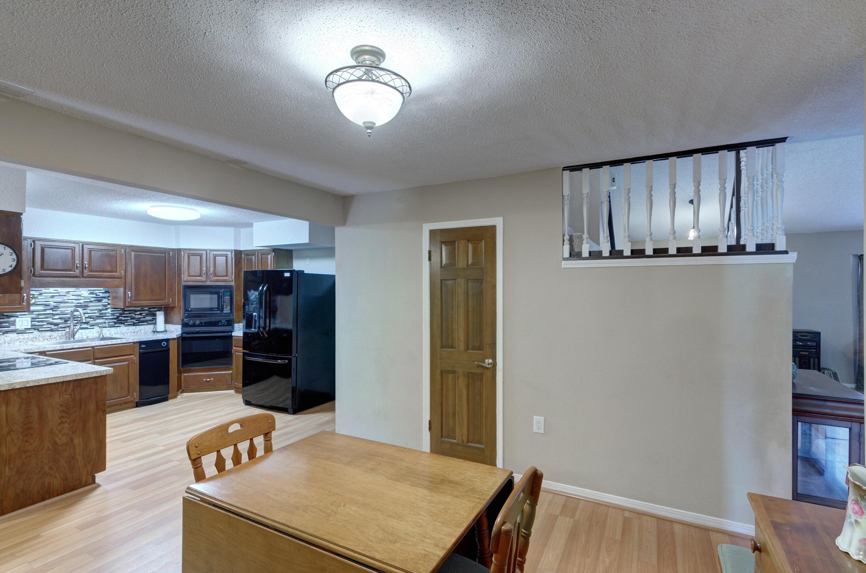 DONLABROOK GARDYNS - Residential
