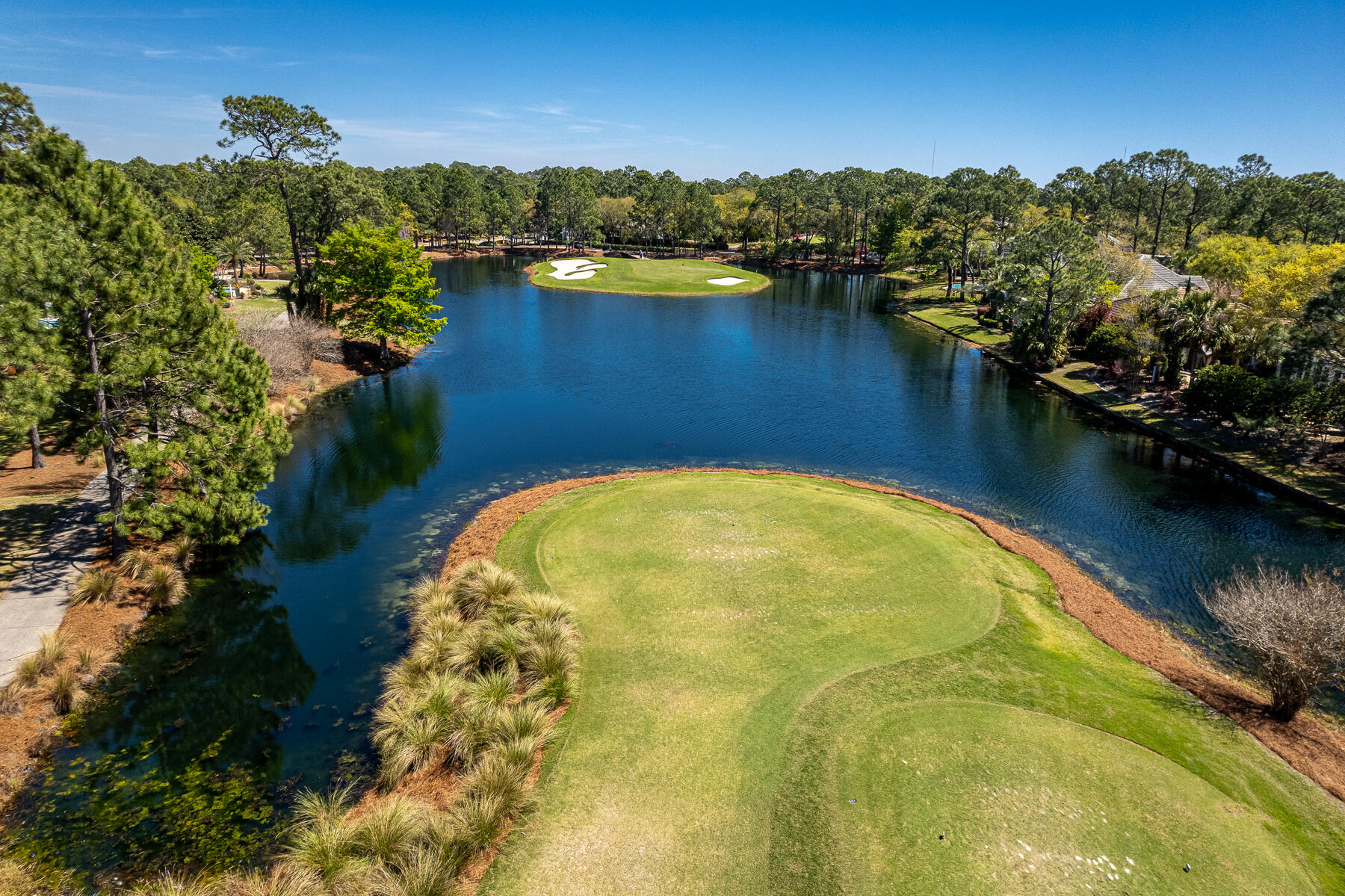ISLAND GREEN - Residential