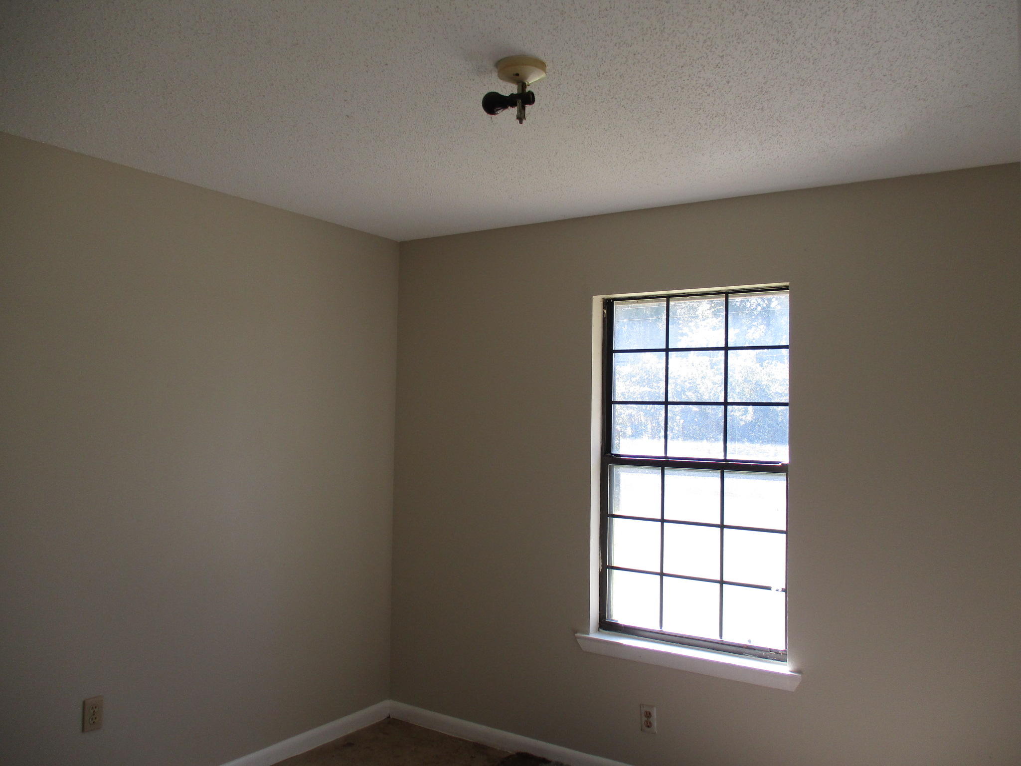 METES & BOUNDS - Residential Lease
