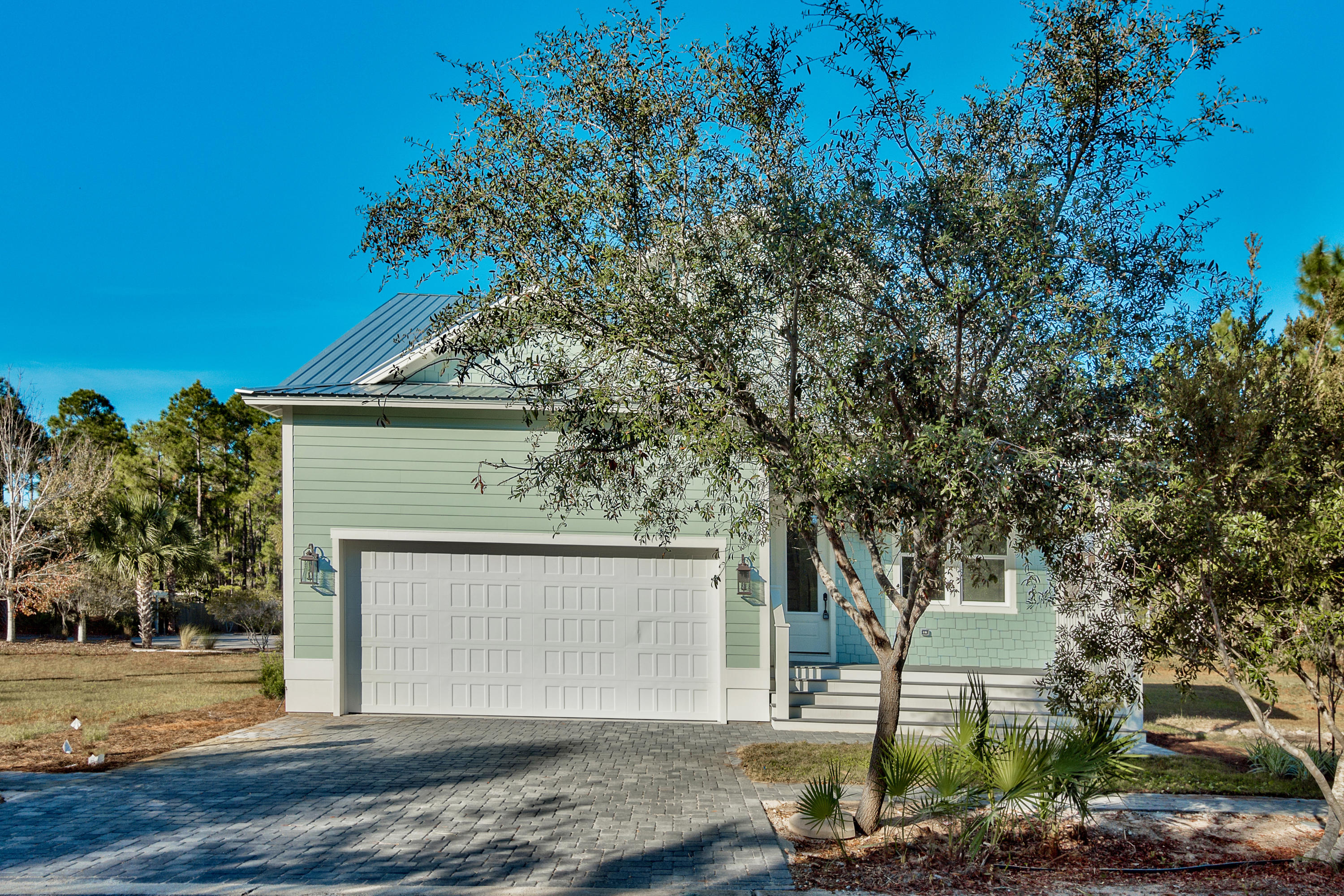 HIDDEN GROVE - Residential
