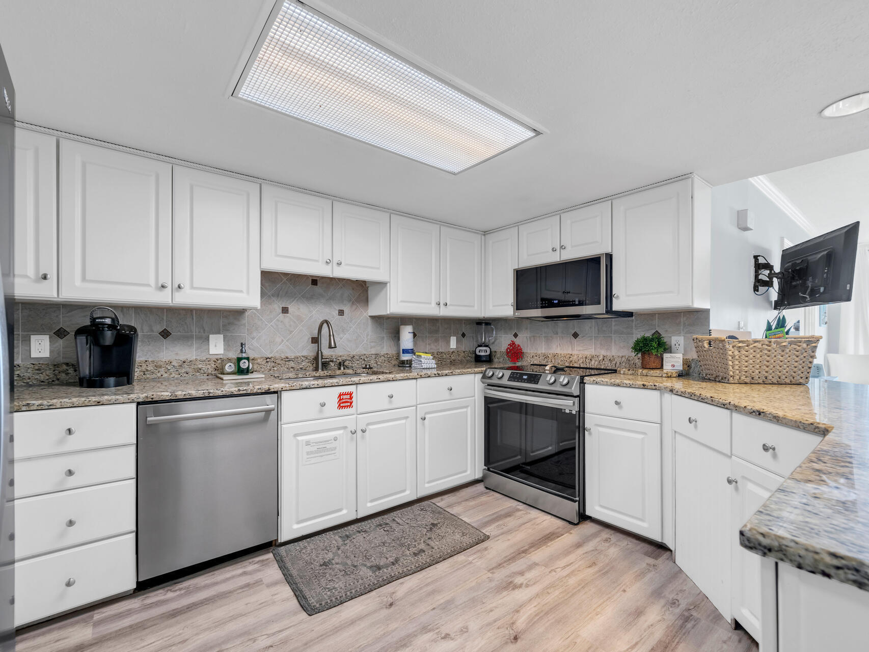 NAUTILUS CONDO - Residential