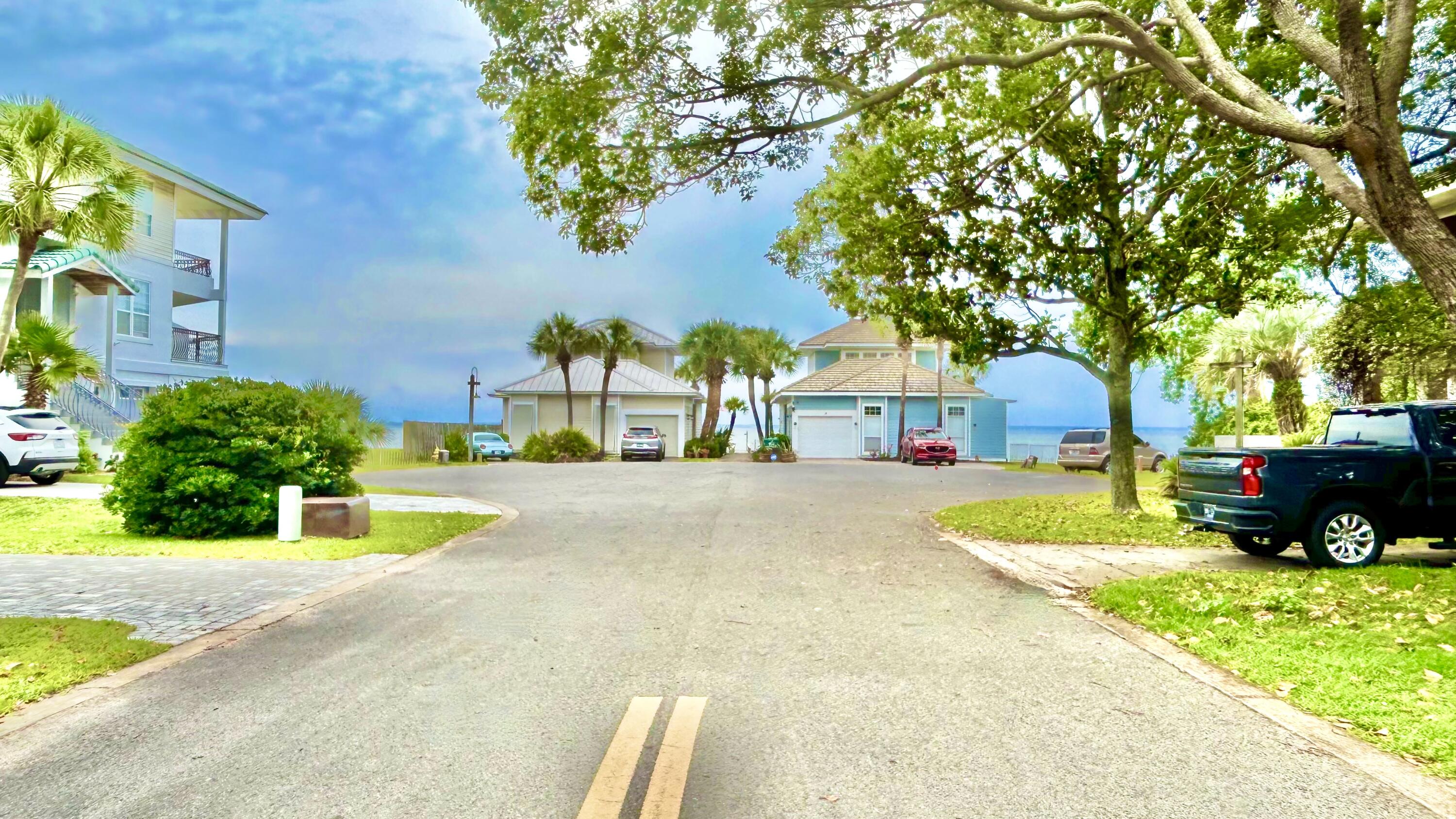 BAYSHORE GARDENS - Land