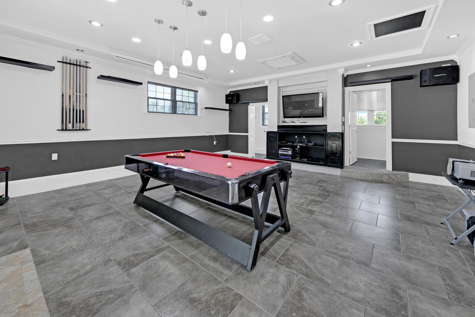 RACETRACK ROAD 1ST - Residential