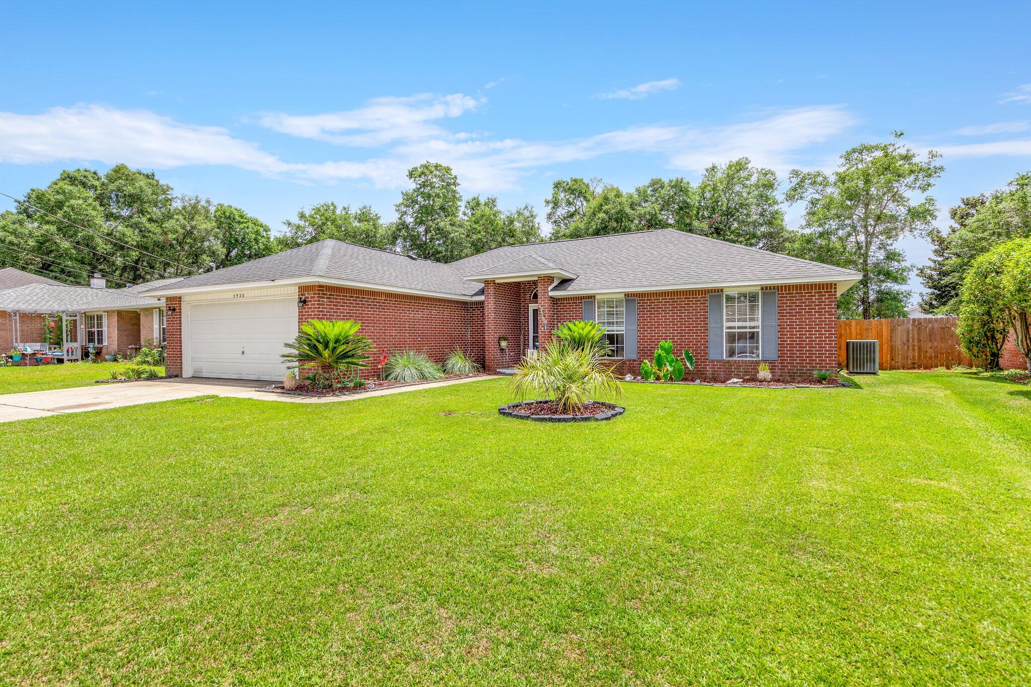 ASHTON WOODS - Residential