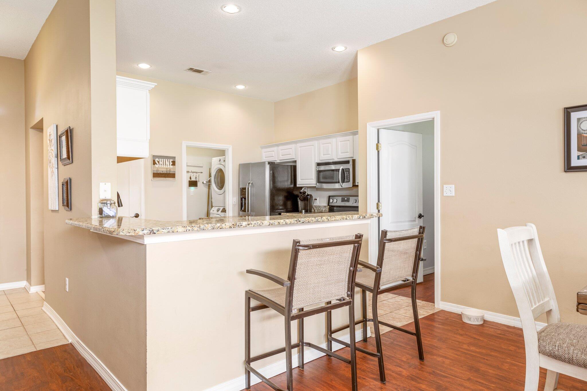 ASHTON WOODS - Residential