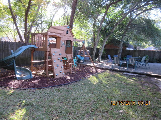 ELLIOTTS POINT RESUB - Residential Lease