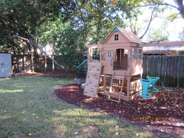 ELLIOTTS POINT RESUB - Residential Lease