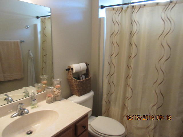 ELLIOTTS POINT RESUB - Residential Lease