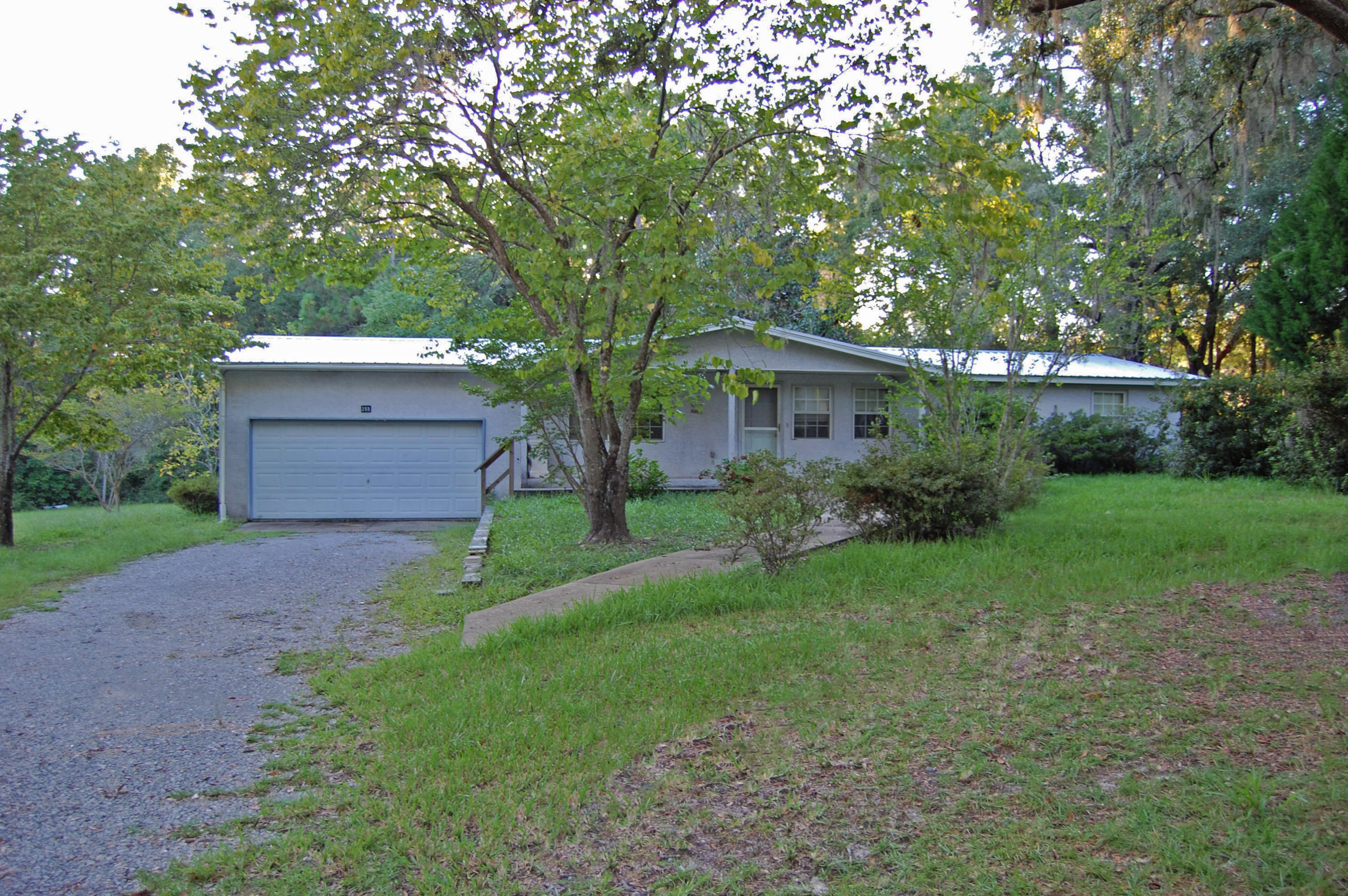NO RECORDED SUBDIVISION - Residential