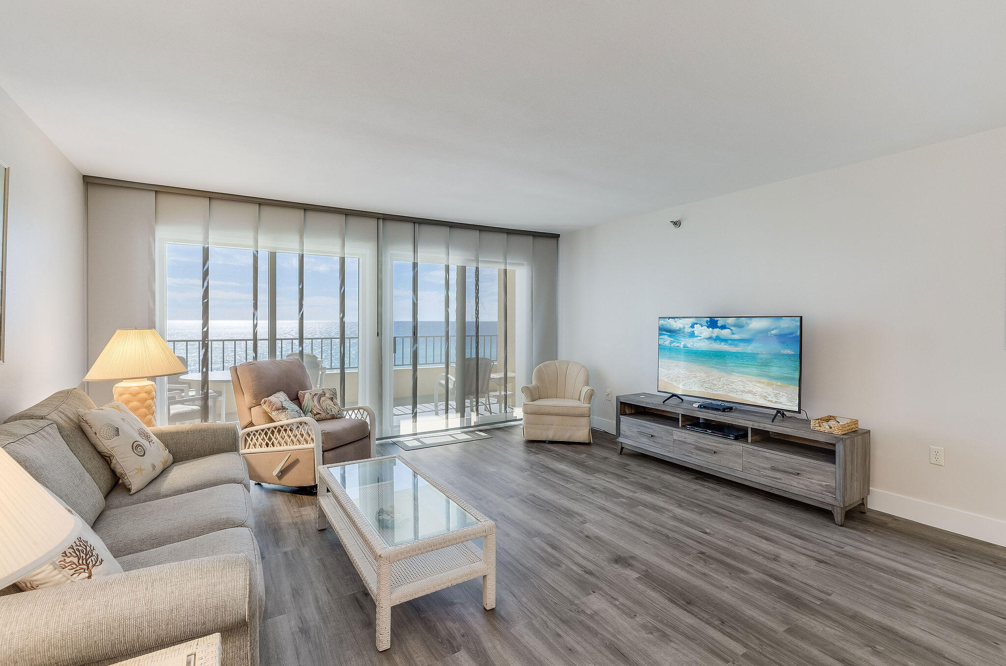 SURF DWELLER CONDOMINIUMS - Residential