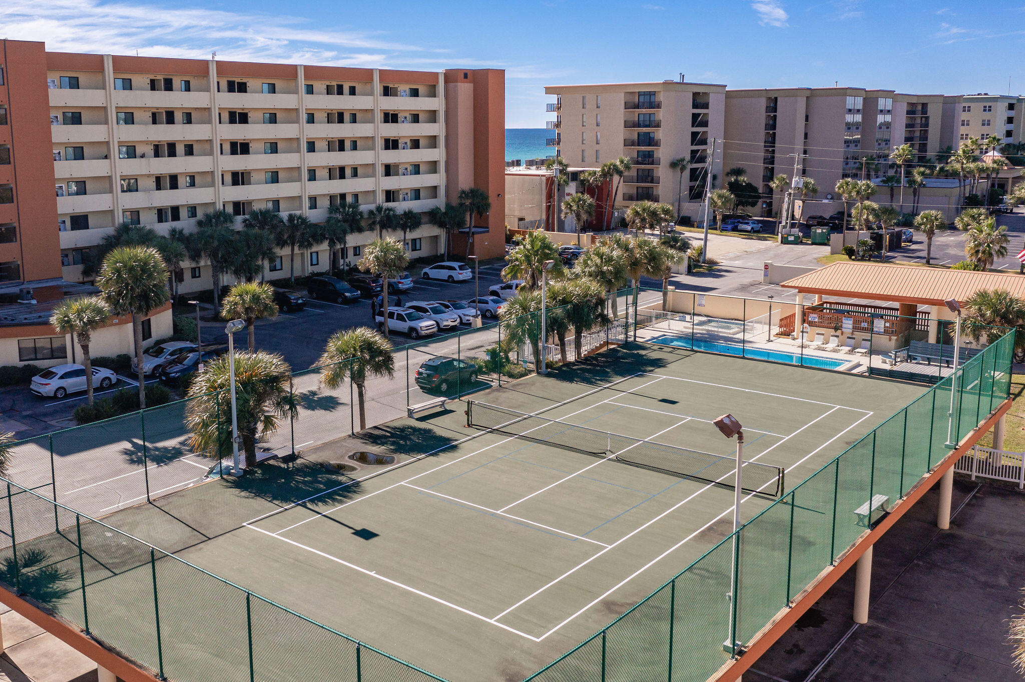 SURF DWELLER CONDOMINIUMS - Residential