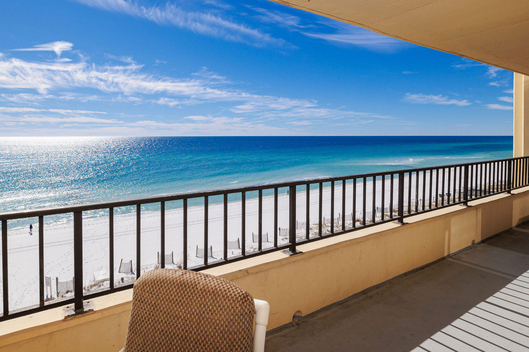 SURF DWELLER CONDOMINIUMS - Residential