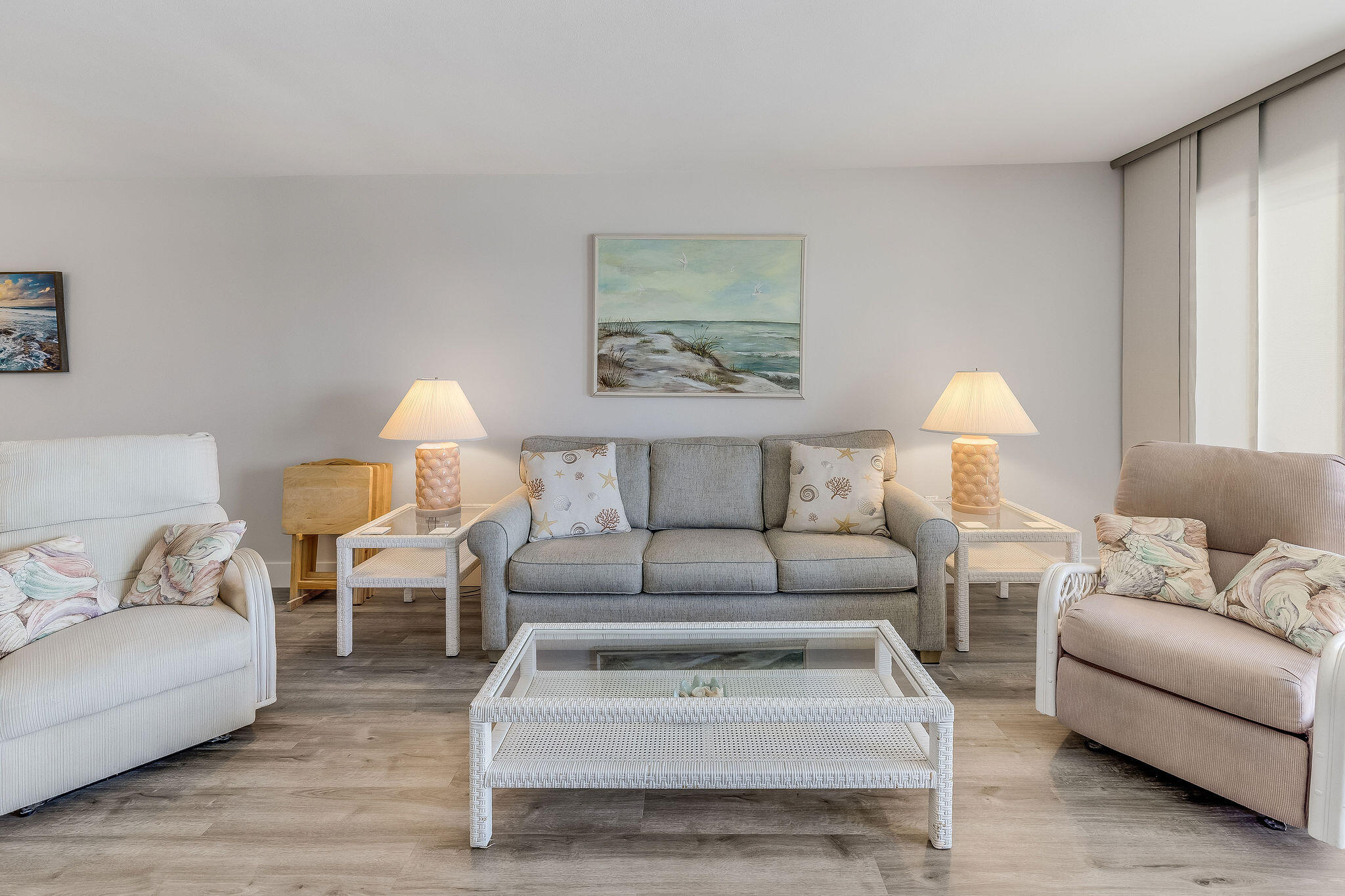 SURF DWELLER CONDOMINIUMS - Residential