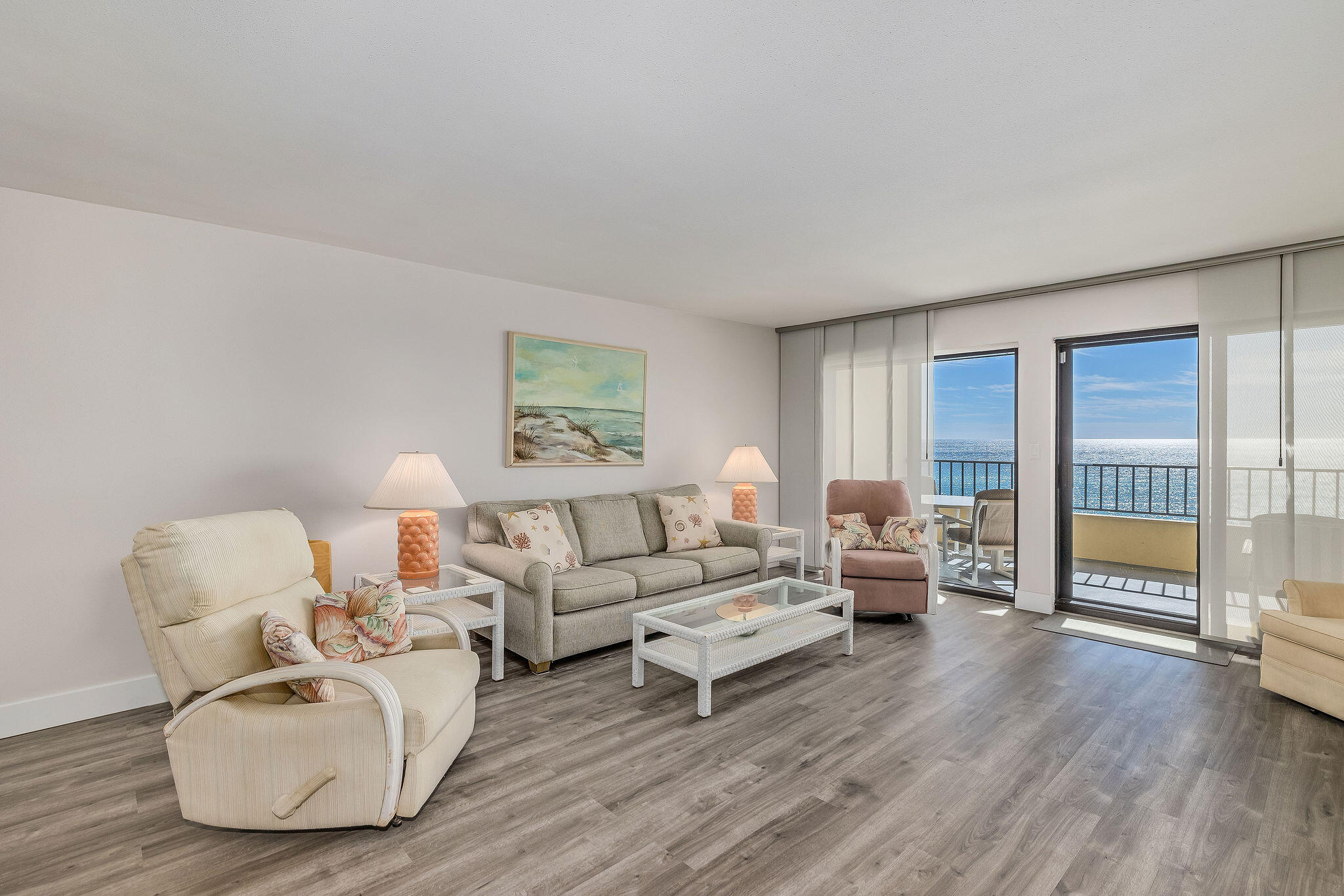 SURF DWELLER CONDOMINIUMS - Residential