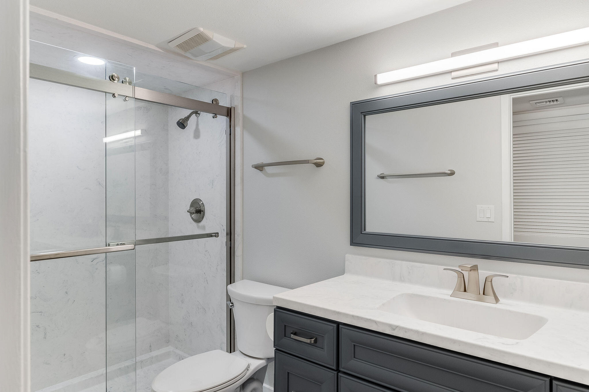 SURF DWELLER CONDOMINIUMS - Residential