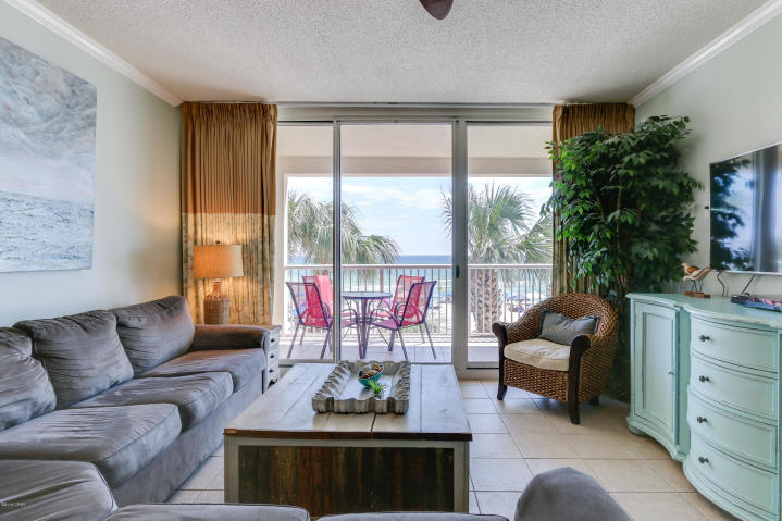 MAJESTIC BEACH TOWERS I - Residential