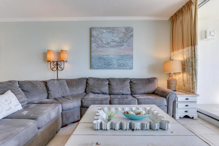 MAJESTIC BEACH TOWERS I - Residential
