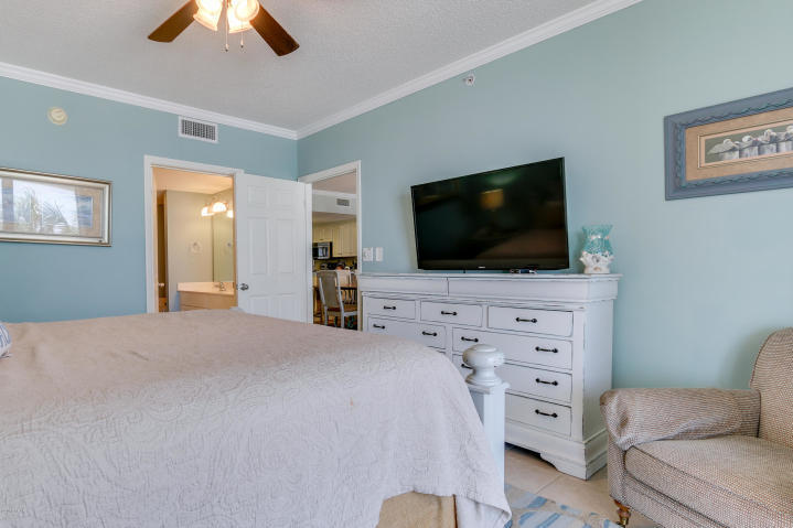 MAJESTIC BEACH TOWERS I - Residential