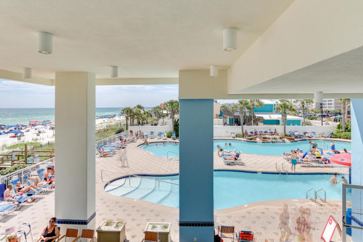 MAJESTIC BEACH TOWERS I - Residential