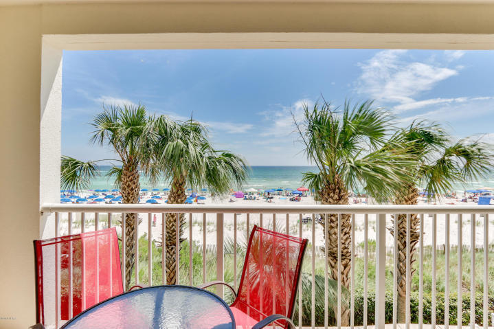 MAJESTIC BEACH TOWERS I - Residential