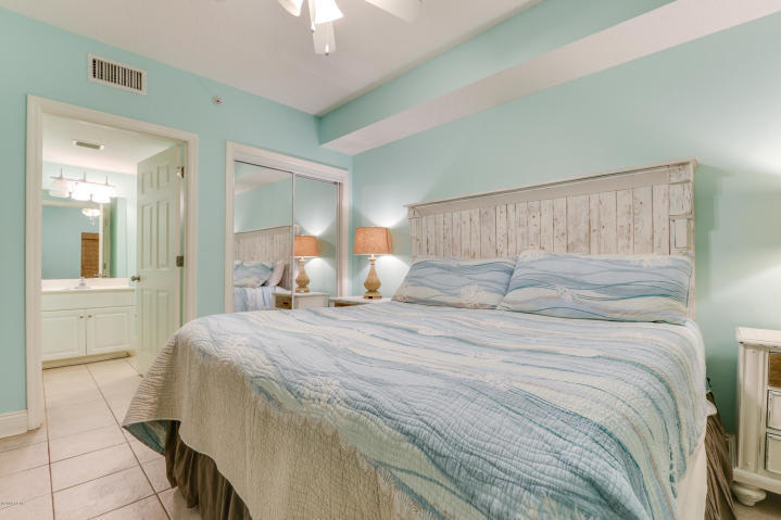 MAJESTIC BEACH TOWERS I - Residential
