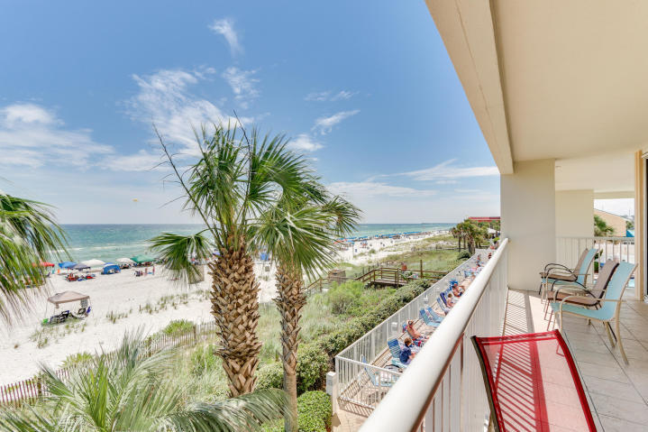 MAJESTIC BEACH TOWERS I - Residential